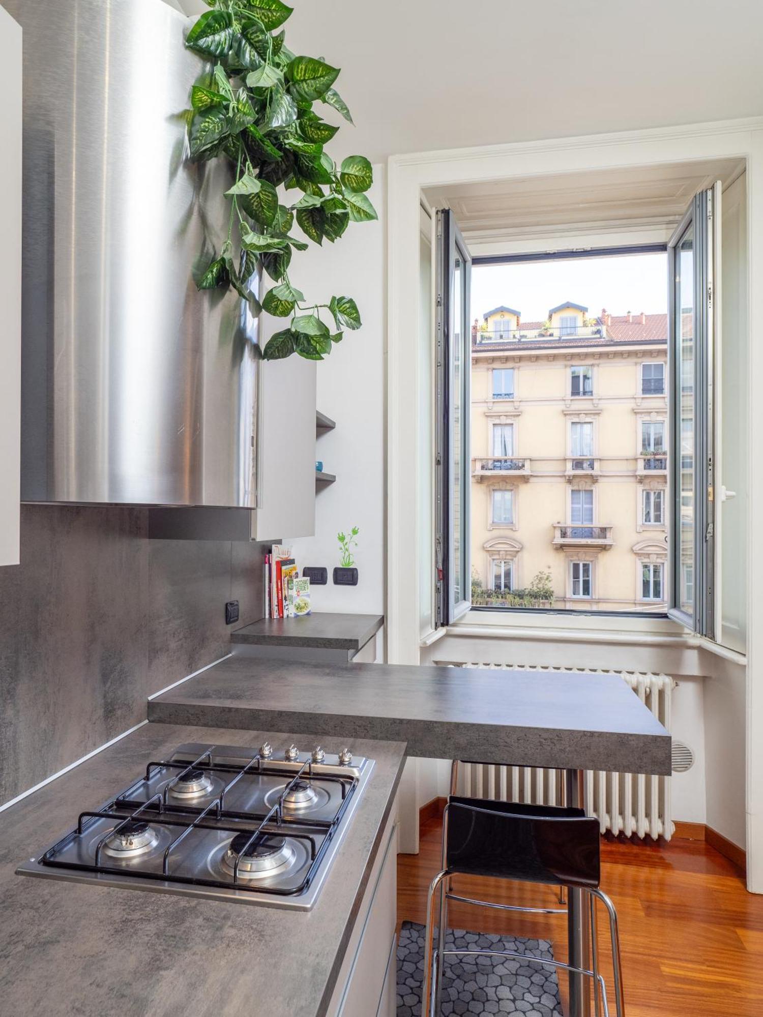 Luxury In The Iconic Avenue Of Apartment *